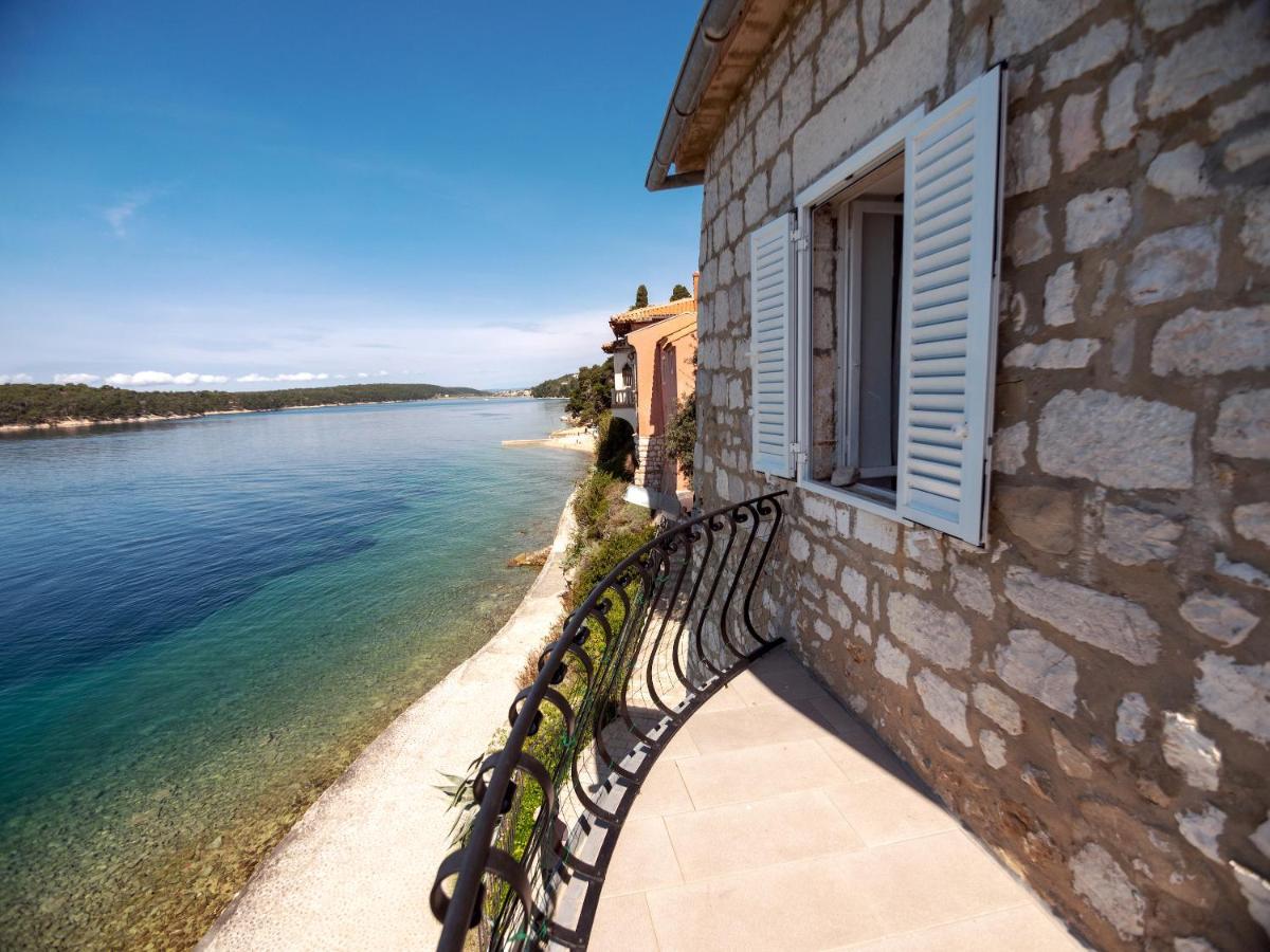 Apartment Julietta Rab Town Bagian luar foto
