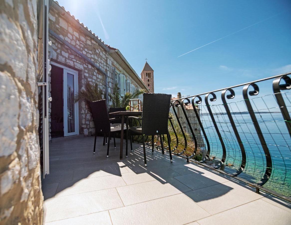 Apartment Julietta Rab Town Bagian luar foto