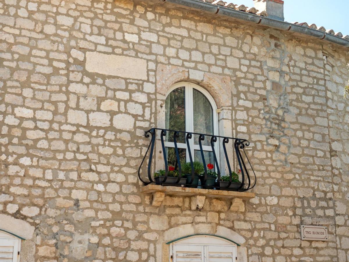 Apartment Julietta Rab Town Bagian luar foto