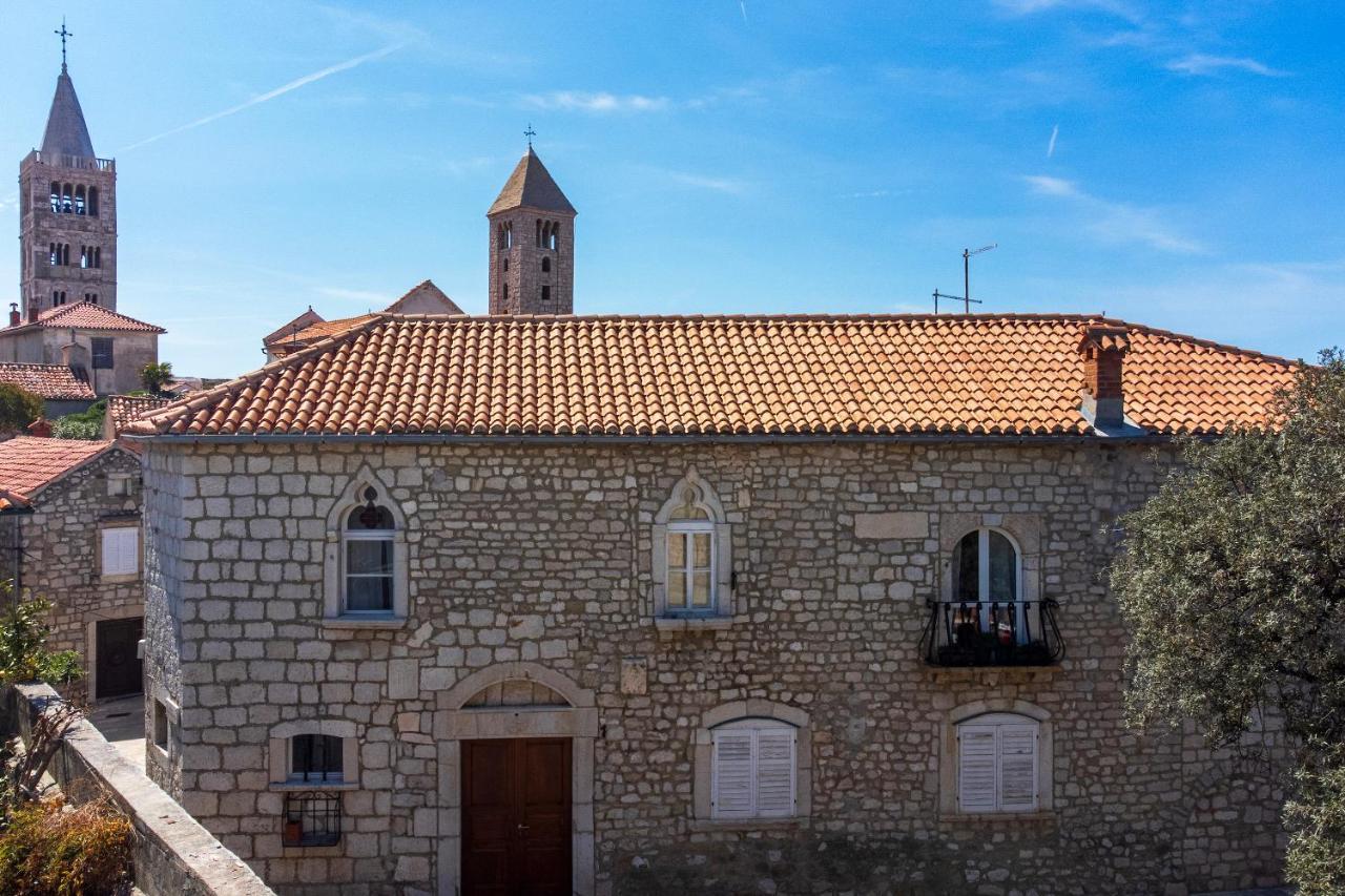 Apartment Julietta Rab Town Bagian luar foto